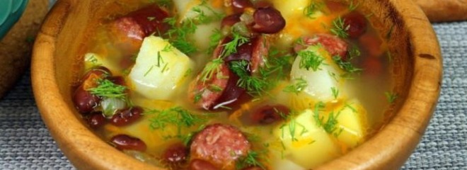 Гороховый суп с колбасками охотничьими рецепт с фото